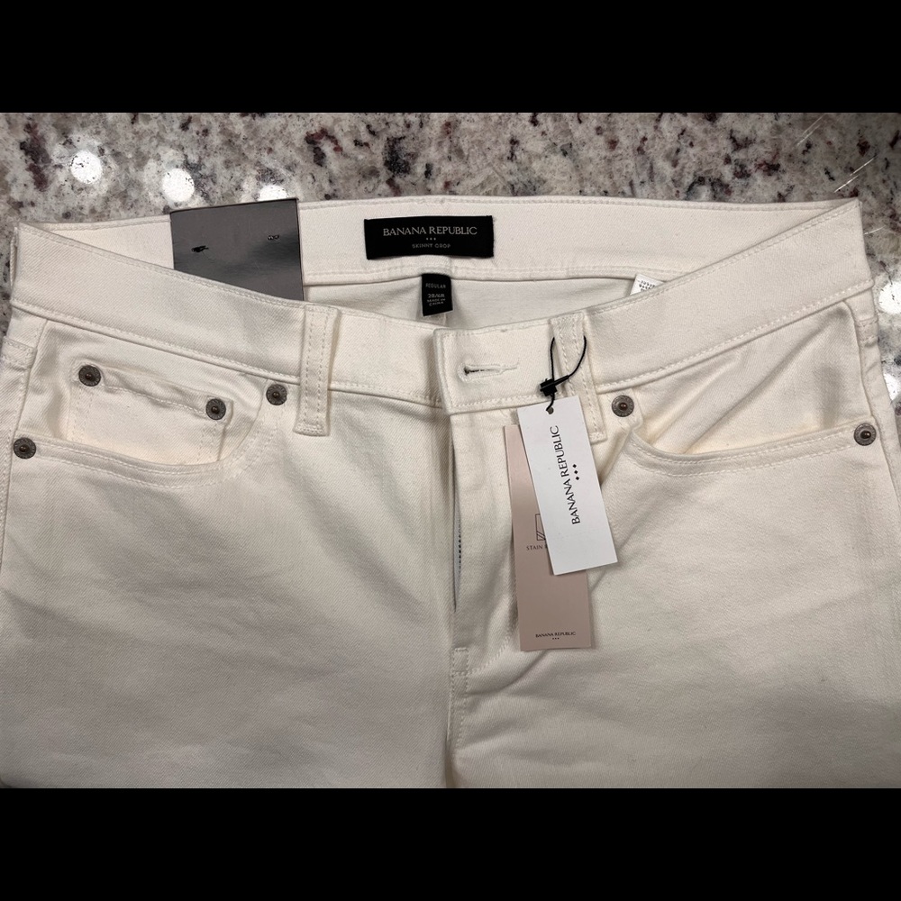 Banana Republic skinny, mid rise.